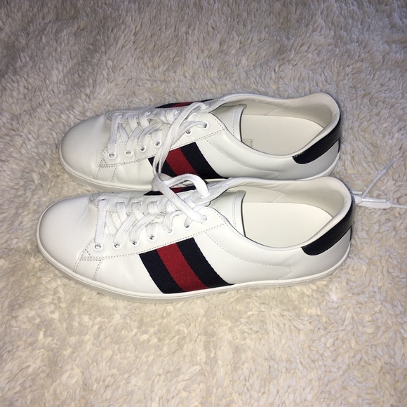 Gucci - Picture 1 of 8